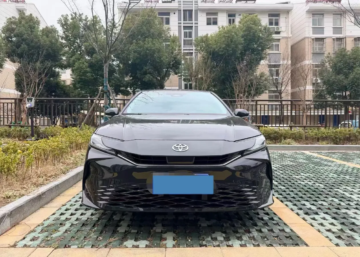 2024 Toyota Camry 2.0L 173HP L4 CVT,autocango,china used car exporter,china ev exporter,chinese used car exporter,chinese used ev exporter