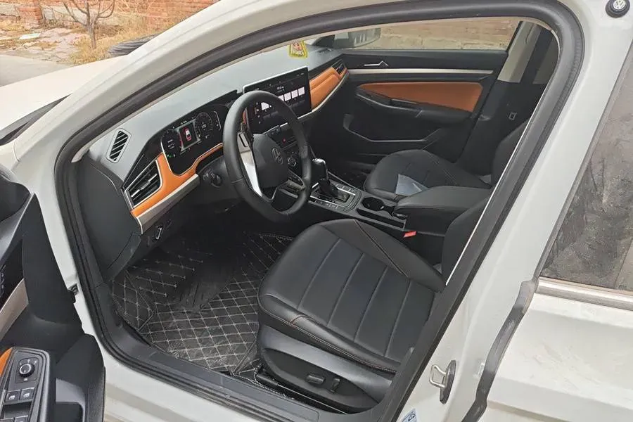 2023 Volkswagen Bora 1.2T 116HP L4 7DCT,autocango,china used car exporter,china ev exporter,chinese used car exporter,chinese used ev exporter