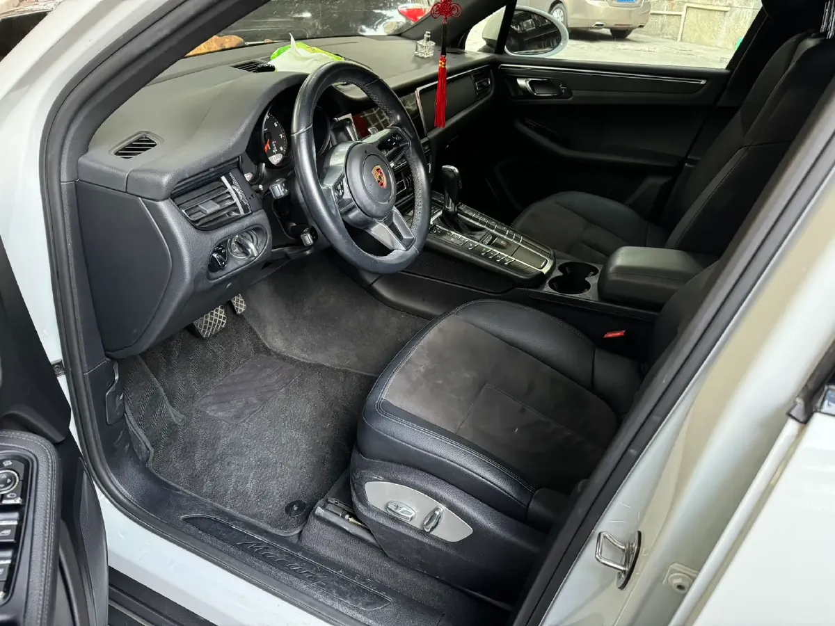 2020 Porsche Macan 2.0T 252HP L4 7DCT,autocango,china used car exporter,china ev exporter,chinese used car exporter,chinese used ev exporter