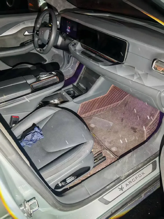 2022 ARCFOX αS BEV 93.6KWH,autocango,china used car exporter,china ev exporter,chinese used car exporter,chinese used ev exporter