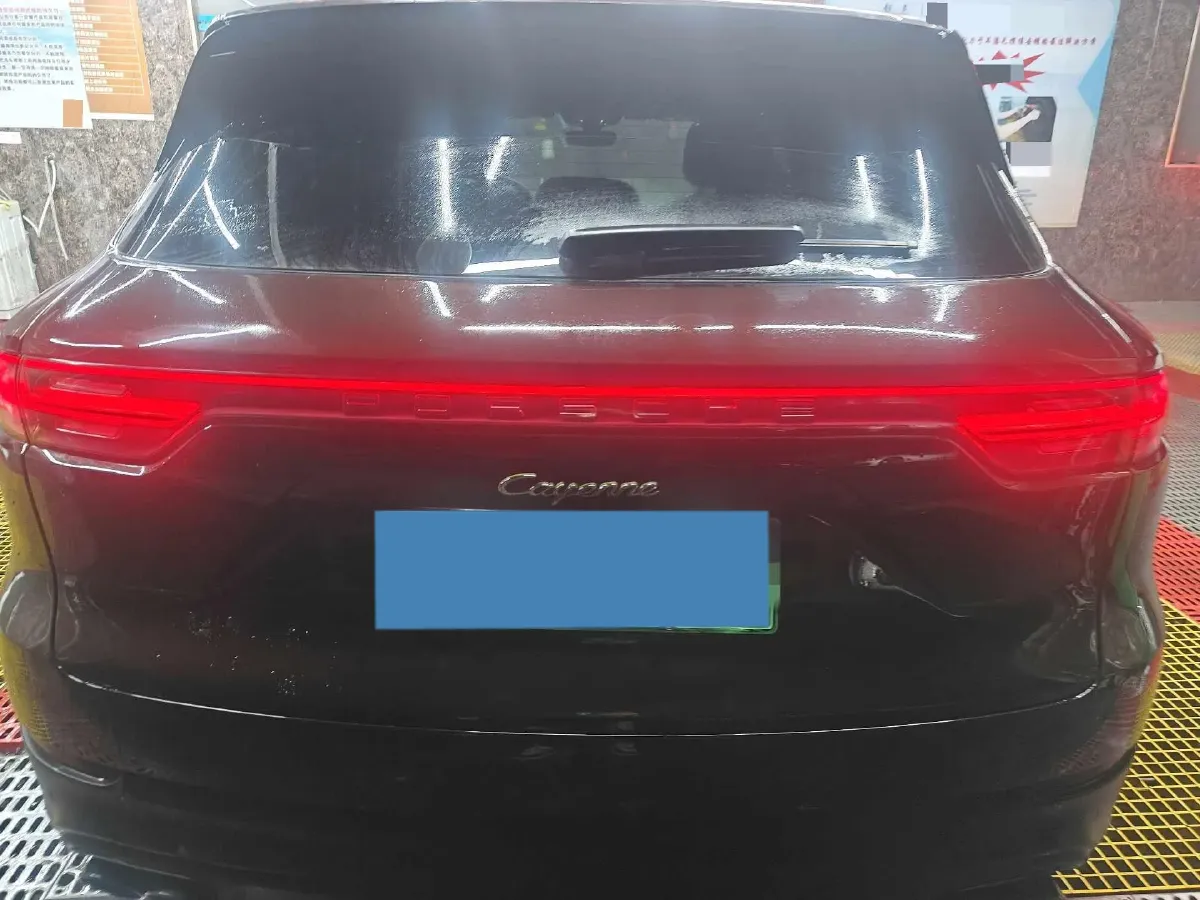 2019 Porsche Cayenne 2.0T 252HP L4 8AT PHEV 14.1KWH,autocango,china used car exporter,china ev exporter,chinese used car exporter,chinese used ev exporter