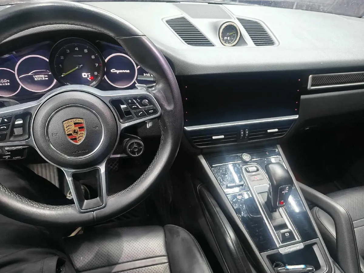 2019 Porsche Cayenne 2.0T 252HP L4 8AT PHEV 14.1KWH,autocango,china used car exporter,china ev exporter,chinese used car exporter,chinese used ev exporter