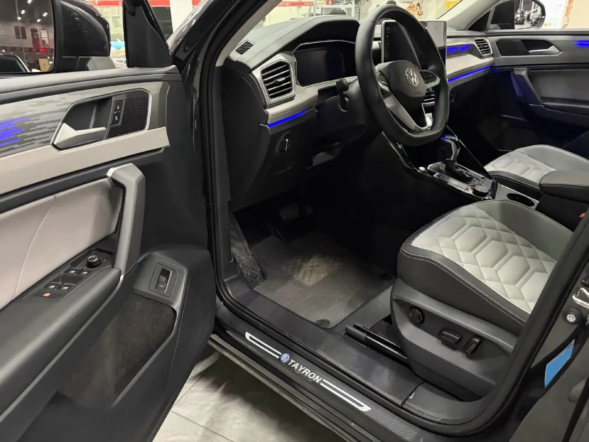 2023 Volkswagen Tayron 2.0T 220HP L4 7DCT,autocango,china used car exporter,china ev exporter,chinese used car exporter,chinese used ev exporter