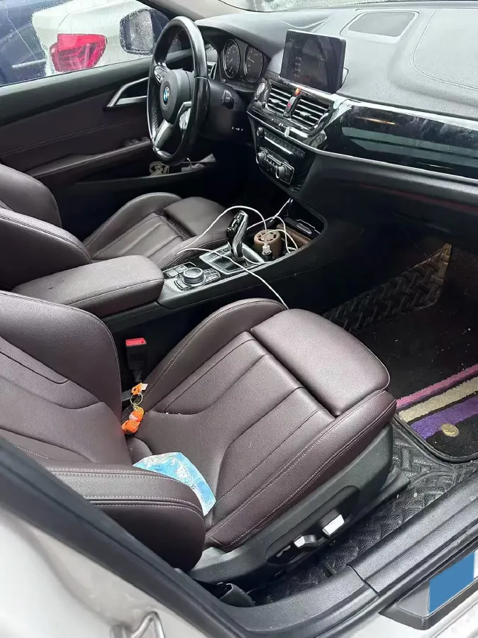 2021 BMW 1 Series 2.0T 192HP L4 7DCT,autocango,china used car exporter,china ev exporter,chinese used car exporter,chinese used ev exporter