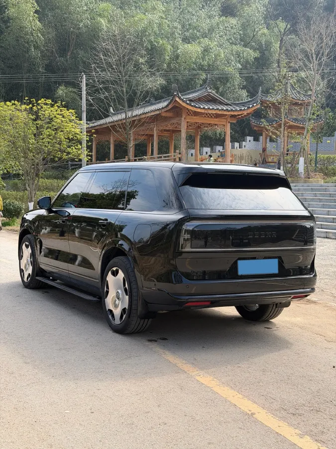 2025 Zeekr 9X 2.0T 279HP L4 1DHT PHEV,autocango,china used car exporter,china ev exporter,chinese used car exporter,chinese used ev exporter