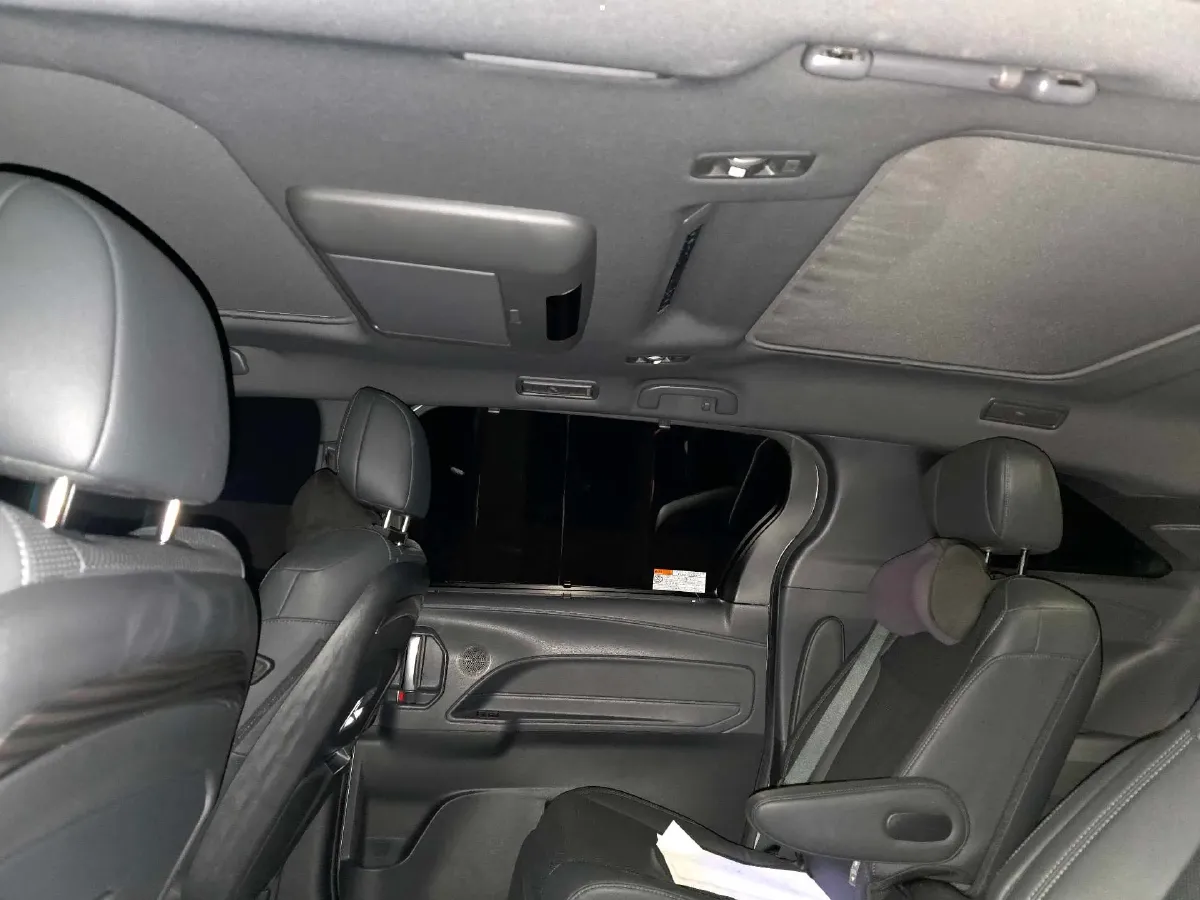 2021 Toyota Sienna 2.5L 192HP L4 E-CVT Hybrid,autocango,china used car exporter,china ev exporter,chinese used car exporter,chinese used ev exporter