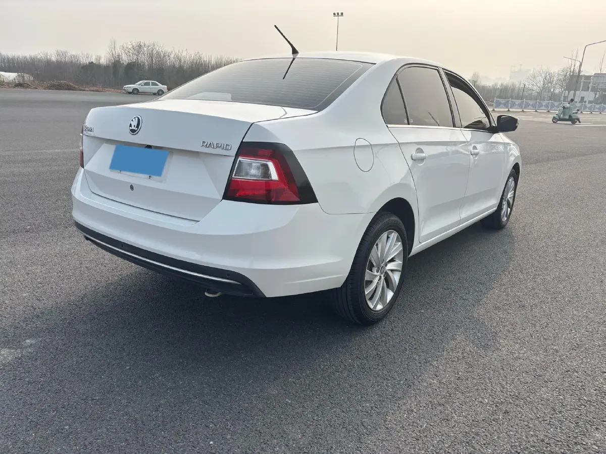 2018 Skoda Rapid 1.6L 110HP L4 6AT,autocango,china used car exporter,china ev exporter,chinese used car exporter,chinese used ev exporter