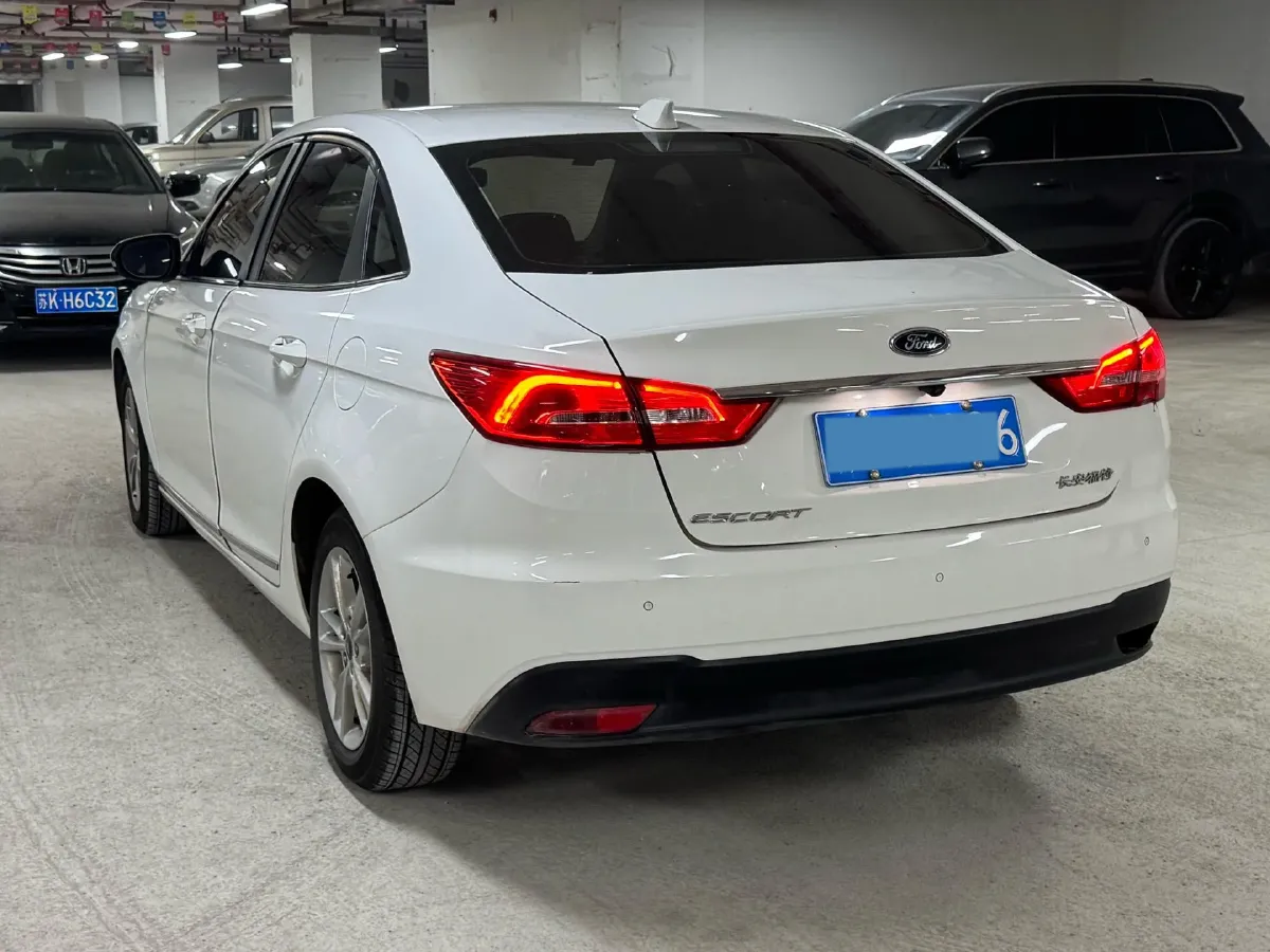 2019 Ford Escort 1.5L 122HP L3 6AT,autocango,china used car exporter,china ev exporter,chinese used car exporter,chinese used ev exporter