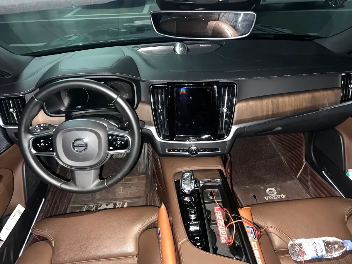 2021 Volvo S90 2.0T 250HP L4 8AT,autocango,china used car exporter,china ev exporter,chinese used car exporter,chinese used ev exporter