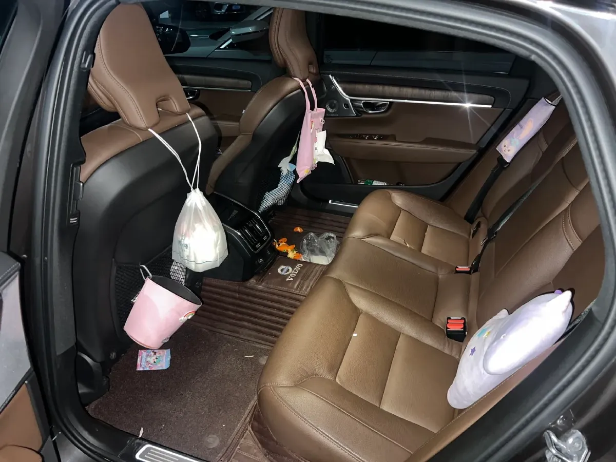 2021 Volvo S90 2.0T 250HP L4 8AT,autocango,china used car exporter,china ev exporter,chinese used car exporter,chinese used ev exporter