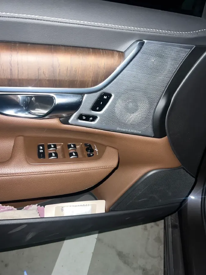 2021 Volvo S90 2.0T 250HP L4 8AT,autocango,china used car exporter,china ev exporter,chinese used car exporter,chinese used ev exporter