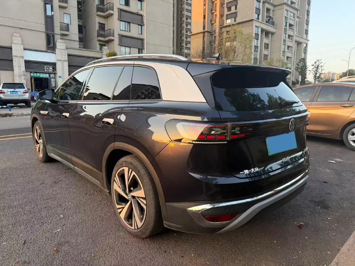 2021 Volkswagen ID.6 Crozz BEV 84.8KWH,autocango,china used car exporter,china ev exporter,chinese used car exporter,chinese used ev exporter