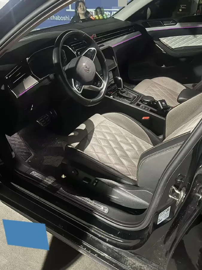 2023 Volkswagen Magotan 2.0T 186HP L4 7DCT,autocango,china used car exporter,china ev exporter,chinese used car exporter,chinese used ev exporter