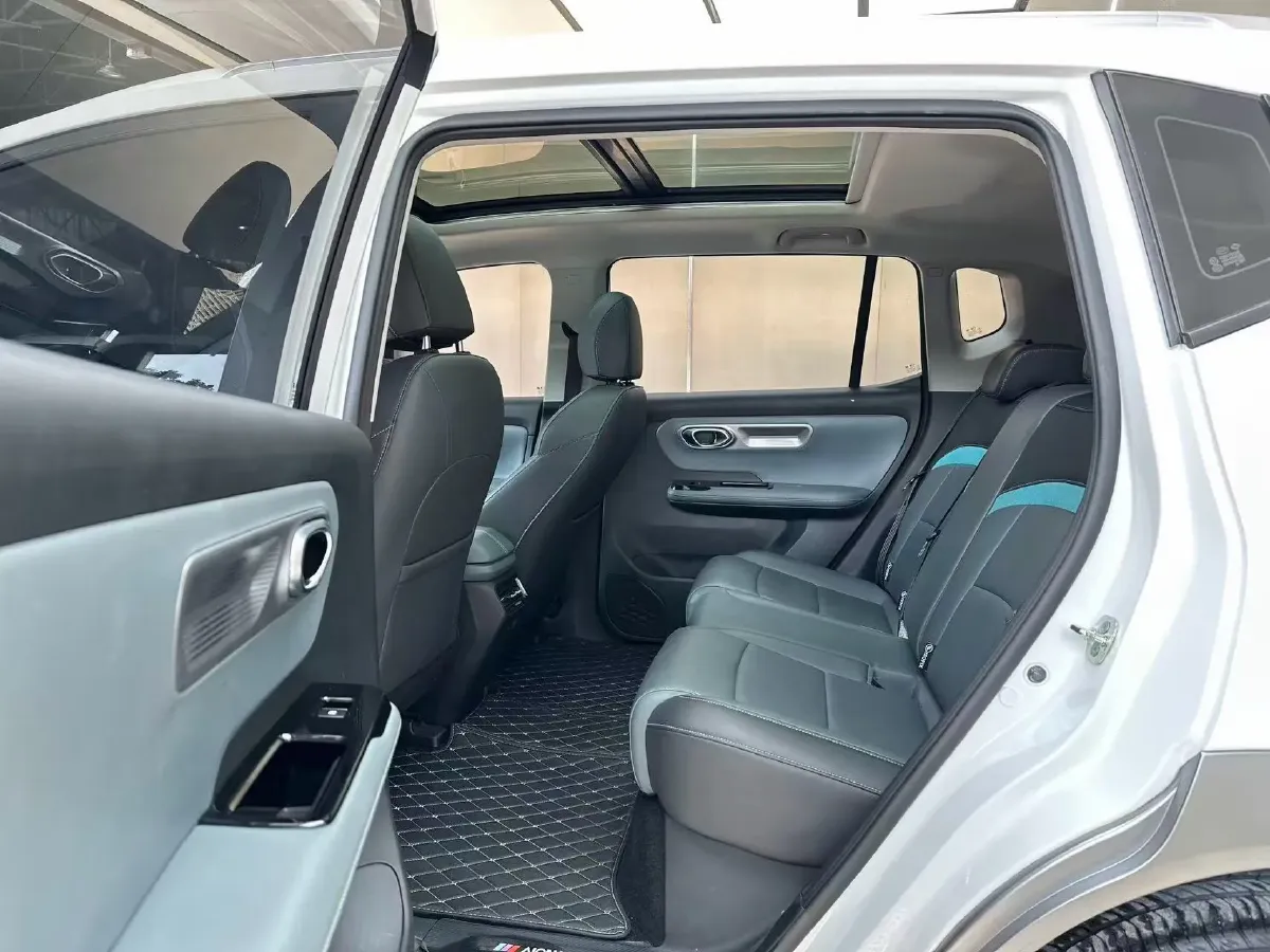 2023 GAC Trumpchi GS4 1.5T 177HP L4 6AT,autocango,china used car exporter,china ev exporter,chinese used car exporter,chinese used ev exporter