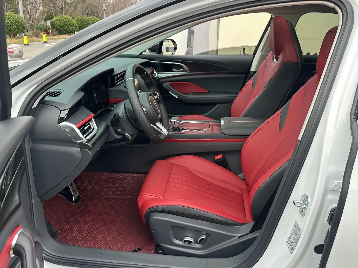 2025 HongQi H6 2.0T 252HP L4 8AT,autocango,china used car exporter,china ev exporter,chinese used car exporter,chinese used ev exporter