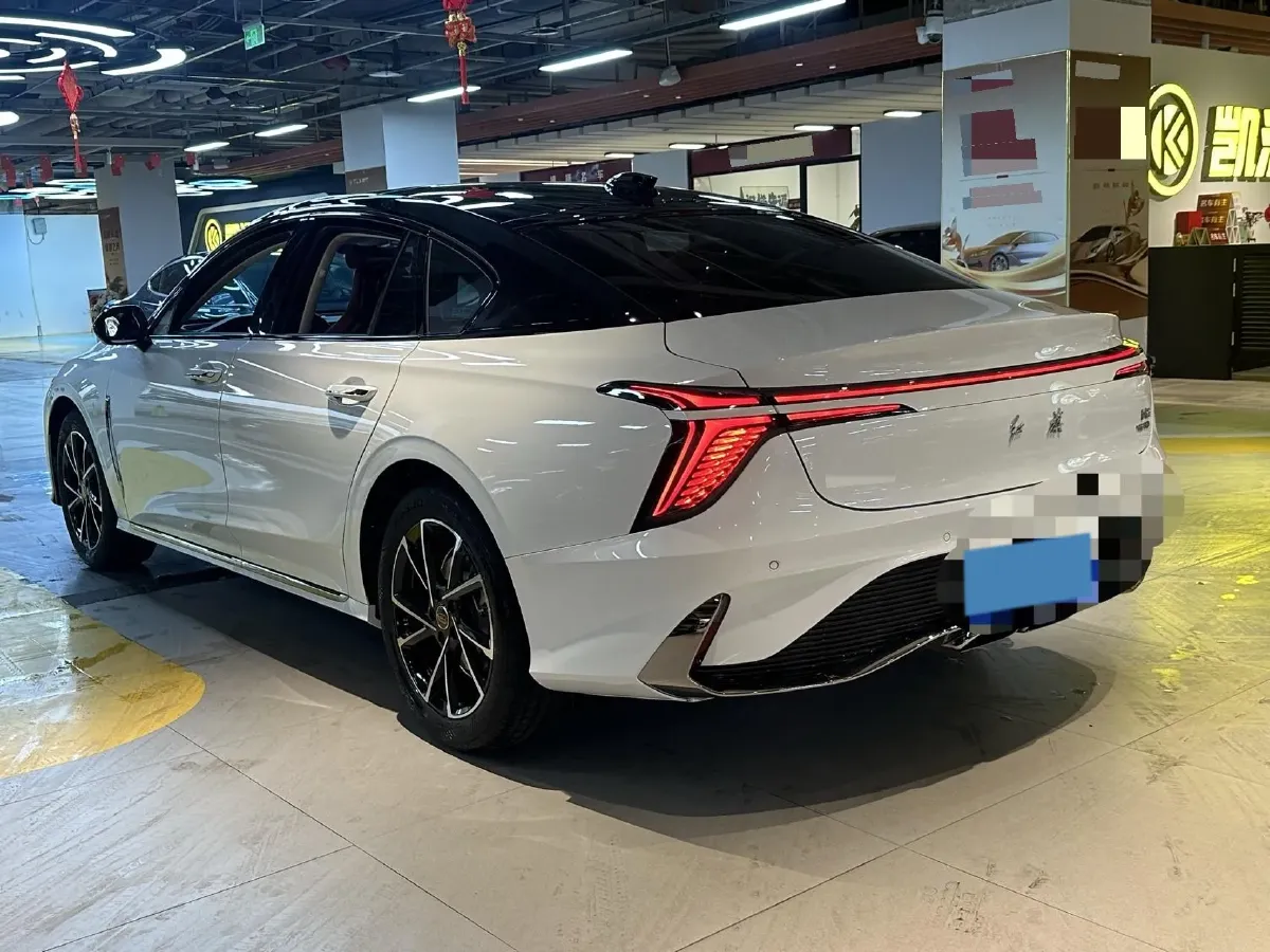 2025 HongQi H6 2.0T 252HP L4 8AT,autocango,china used car exporter,china ev exporter,chinese used car exporter,chinese used ev exporter