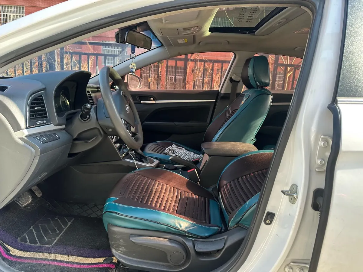 2016 Hyundai Elantra 1.6L 130HP L4 6AT,autocango,china used car exporter,china ev exporter,chinese used car exporter,chinese used ev exporter