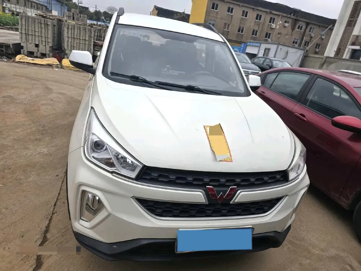 2019 WuLing HongGuang S3 1.5L 99HP L4 6MT,autocango,china used car exporter,china ev exporter,chinese used car exporter,chinese used ev exporter