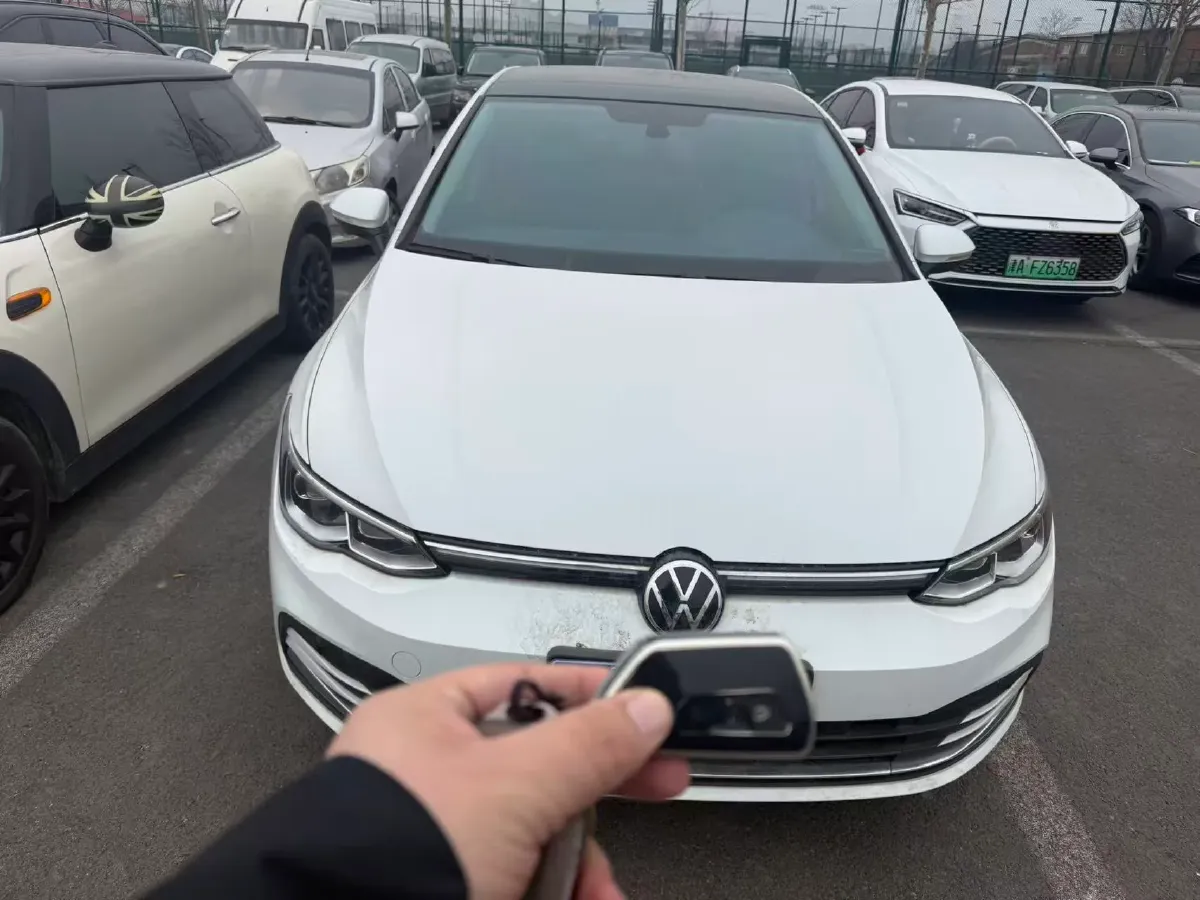 2023 Volkswagen Golf 1.4T 150HP L4 7DCT,autocango,china used car exporter,china ev exporter,chinese used car exporter,chinese used ev exporter