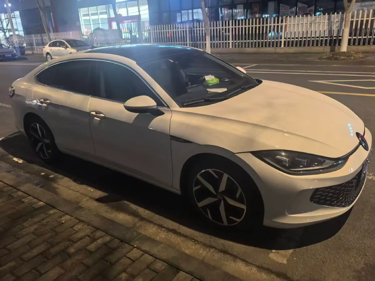 2023 Volkswagen Lamando 1.4T 150HP L4 7DCT,autocango,china used car exporter,china ev exporter,chinese used car exporter,chinese used ev exporter