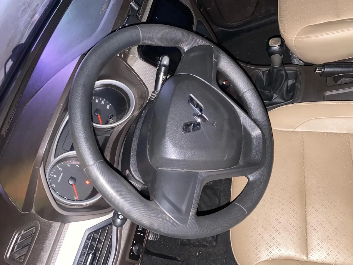 2018 WuLing HongGuang 1.5L 105HP L4 5MT,autocango,china used car exporter,china ev exporter,chinese used car exporter,chinese used ev exporter