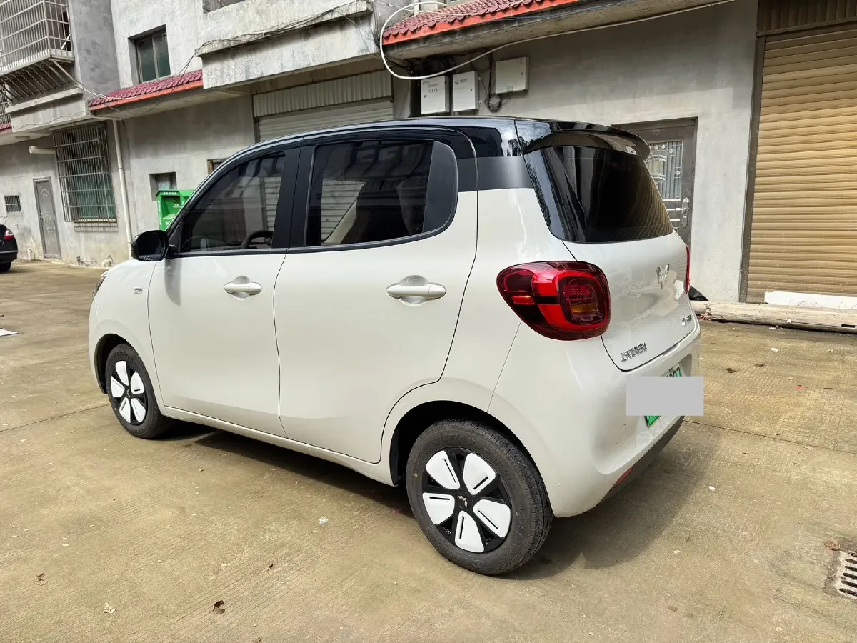 2025 WuLing HongGuang MINI EV BEV 16.2KWH,autocango,china used car exporter,china ev exporter,chinese used car exporter,chinese used ev exporter