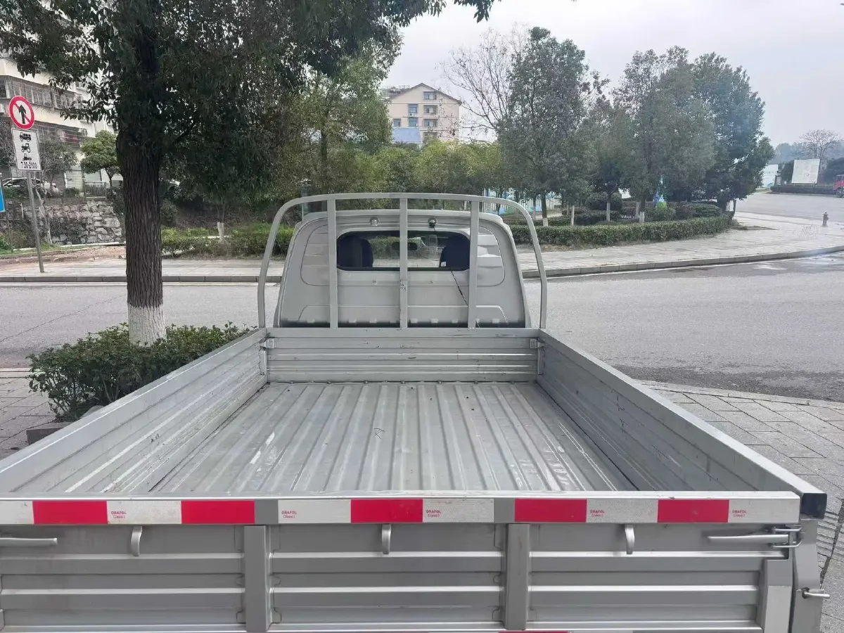 2023 WuLing RongGuang New Truck 2.0L 136HP L4 5MT,autocango,china used car exporter,china ev exporter,chinese used car exporter,chinese used ev exporter