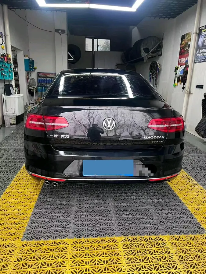 2018 Volkswagen Magotan 1.8T 180HP L4 7DCT,autocango,china used car exporter,china ev exporter,chinese used car exporter,chinese used ev exporter