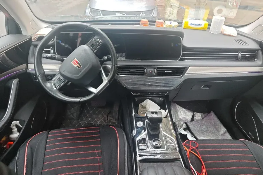 2022 HongQi HS5 2.0T 224HP L4 6AT,autocango,china used car exporter,china ev exporter,chinese used car exporter,chinese used ev exporter