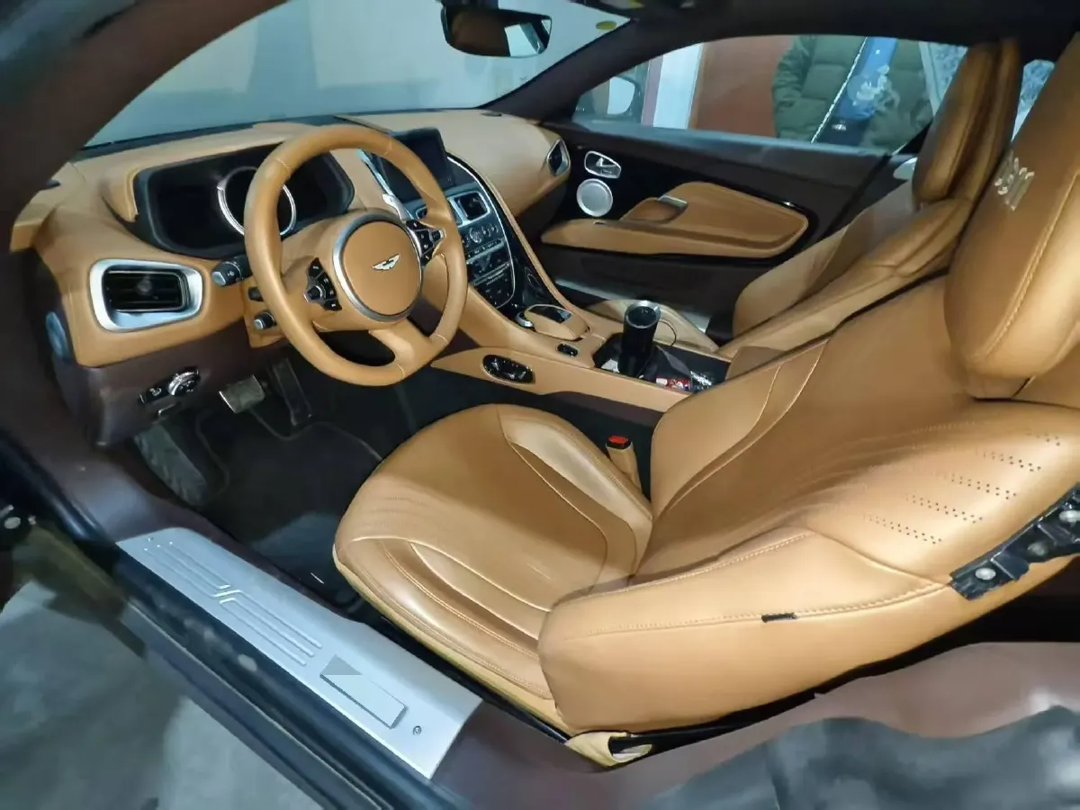 2019 Aston Martin DB11 4.0T 510HP V8 8AT,autocango,china used car exporter,china ev exporter,chinese used car exporter,chinese used ev exporter