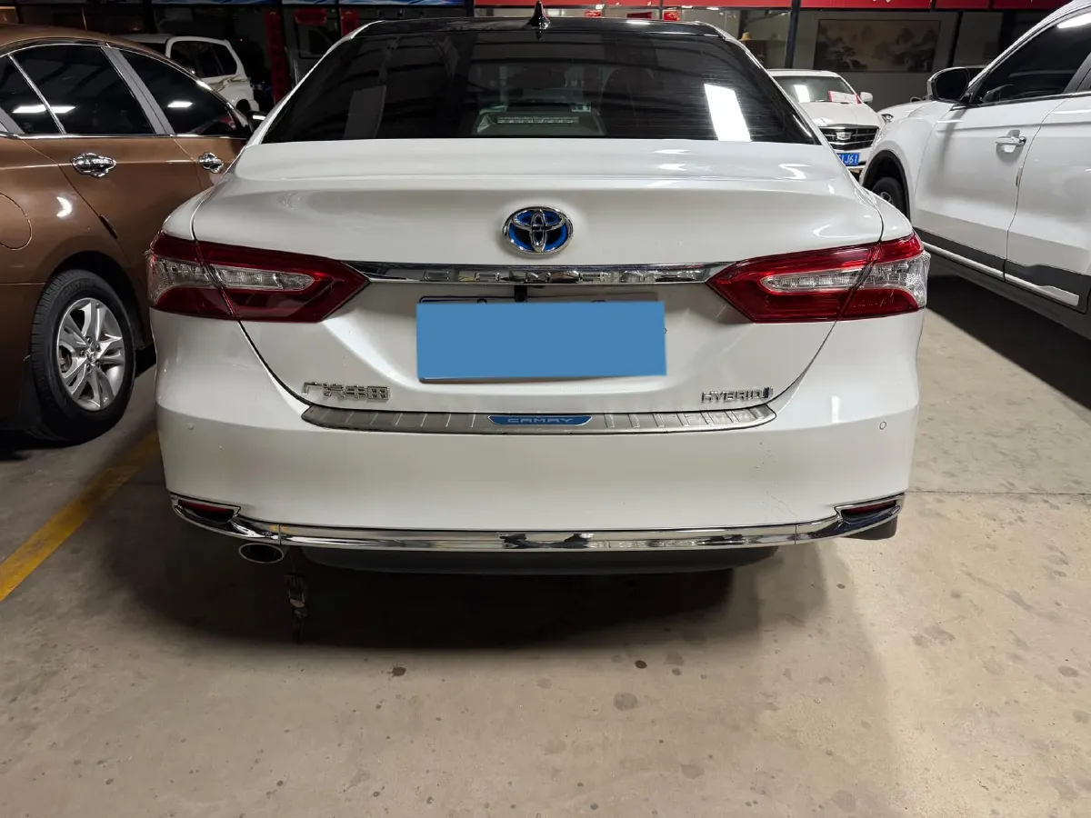 2023 Toyota Camry 2.5L 178HP L4 E-CVT Hybrid,autocango,china used car exporter,china ev exporter,chinese used car exporter,chinese used ev exporter