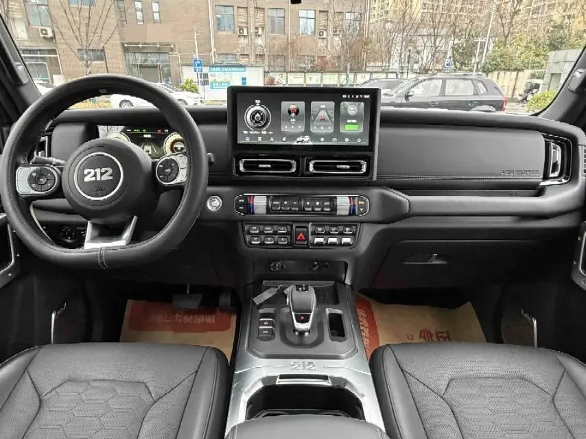 2024 212 212 T01 2.0T 252HP L4 8AT,autocango,china used car exporter,china ev exporter,chinese used car exporter,chinese used ev exporter