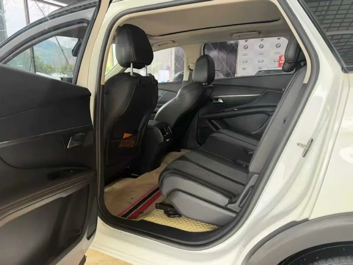 2019 Peugeot 5008 1.6T 167HP L4 6AT,autocango,china used car exporter,china ev exporter,chinese used car exporter,chinese used ev exporter