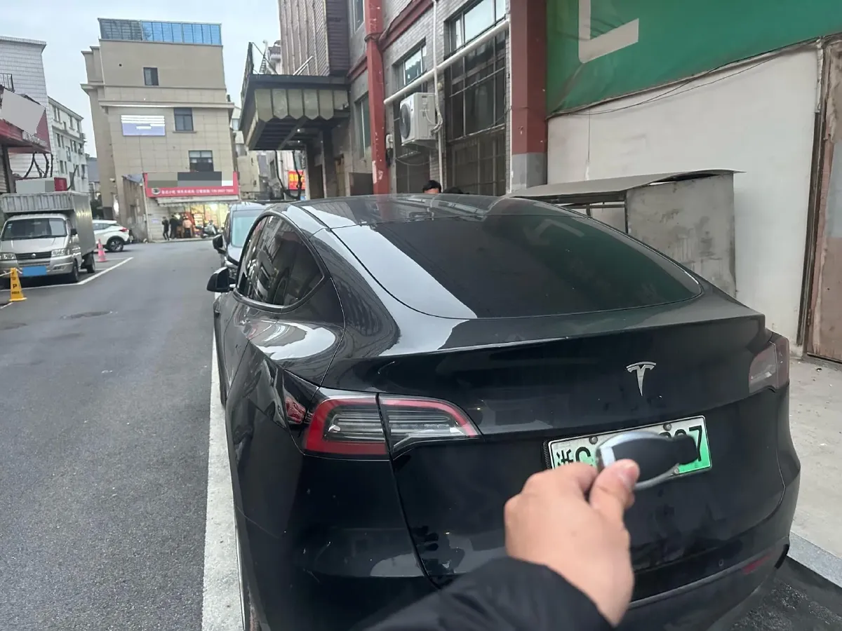 2021 MINI COUNTRYMAN 1.5T 136HP L3 8AT,autocango,china used car exporter,china ev exporter,chinese used car exporter,chinese used ev exporter