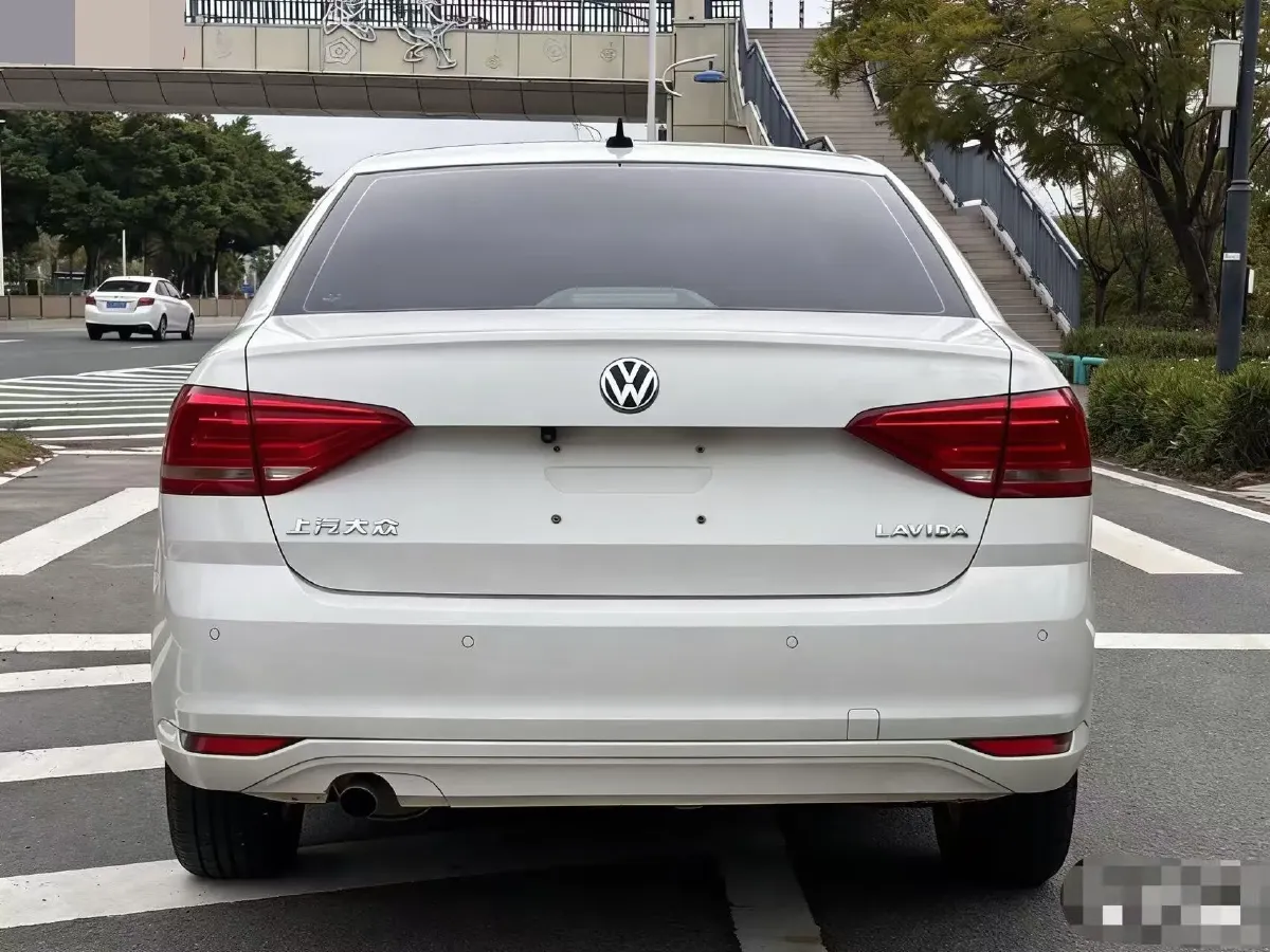 2017 Volkswagen Lavida 1.6L 110HP L4 6AT,autocango,china used car exporter,china ev exporter,chinese used car exporter,chinese used ev exporter