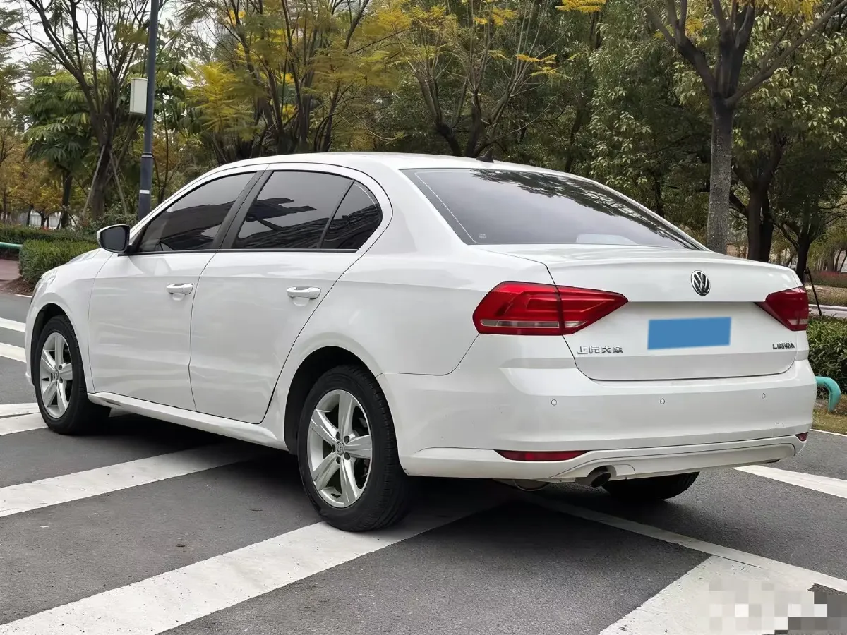 2017 Volkswagen Lavida 1.6L 110HP L4 6AT,autocango,china used car exporter,china ev exporter,chinese used car exporter,chinese used ev exporter