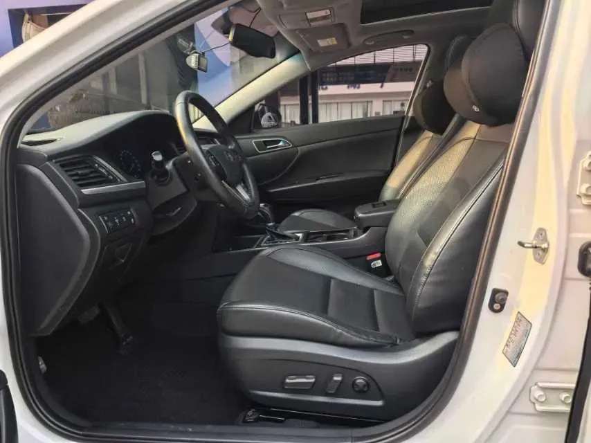 2017 Hyundai Mistra 1.8L 143HP L4 6AT,autocango,china used car exporter,china ev exporter,chinese used car exporter,chinese used ev exporter