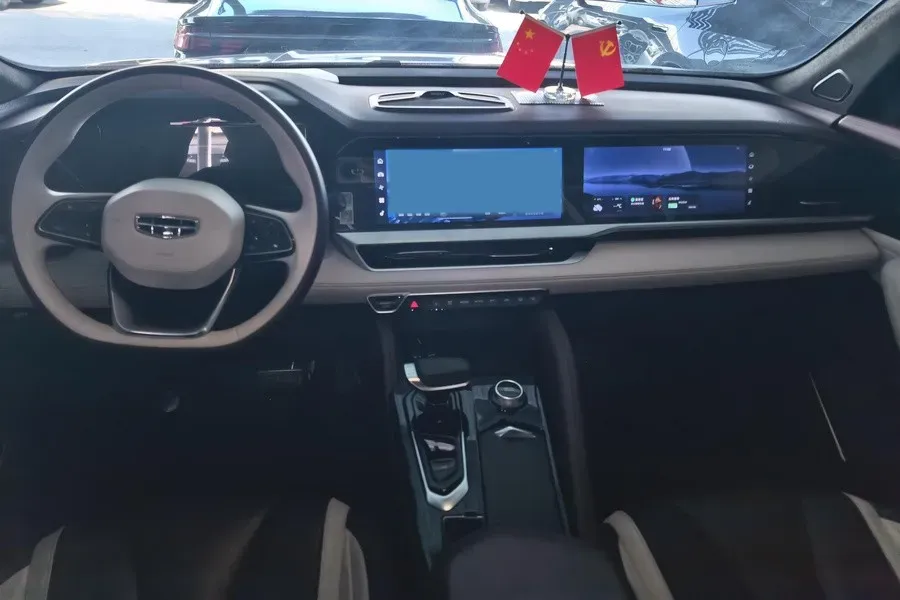 2021 Geely Monjaro 2.0T 218HP L4 7DCT,autocango,china used car exporter,china ev exporter,chinese used car exporter,chinese used ev exporter