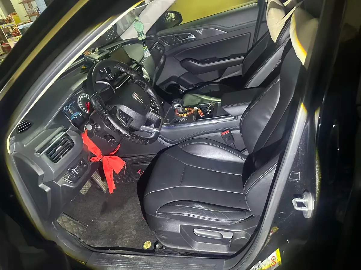 2020 HongQi H5 1.5T 169HP L4 7DCT,autocango,china used car exporter,china ev exporter,chinese used car exporter,chinese used ev exporter