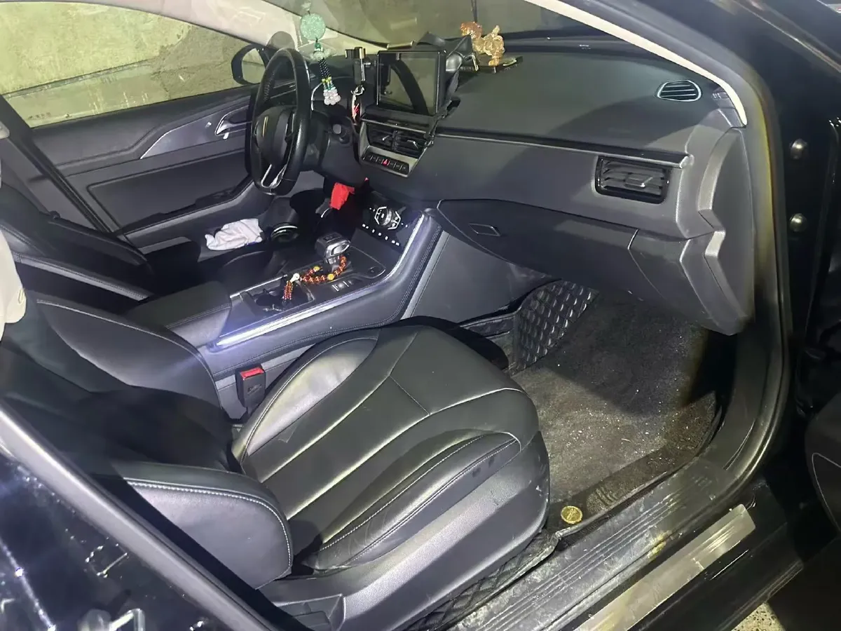 2020 HongQi H5 1.5T 169HP L4 7DCT,autocango,china used car exporter,china ev exporter,chinese used car exporter,chinese used ev exporter