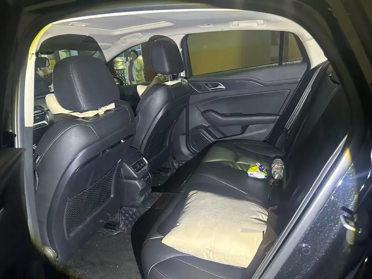 2020 HongQi H5 1.5T 169HP L4 7DCT,autocango,china used car exporter,china ev exporter,chinese used car exporter,chinese used ev exporter