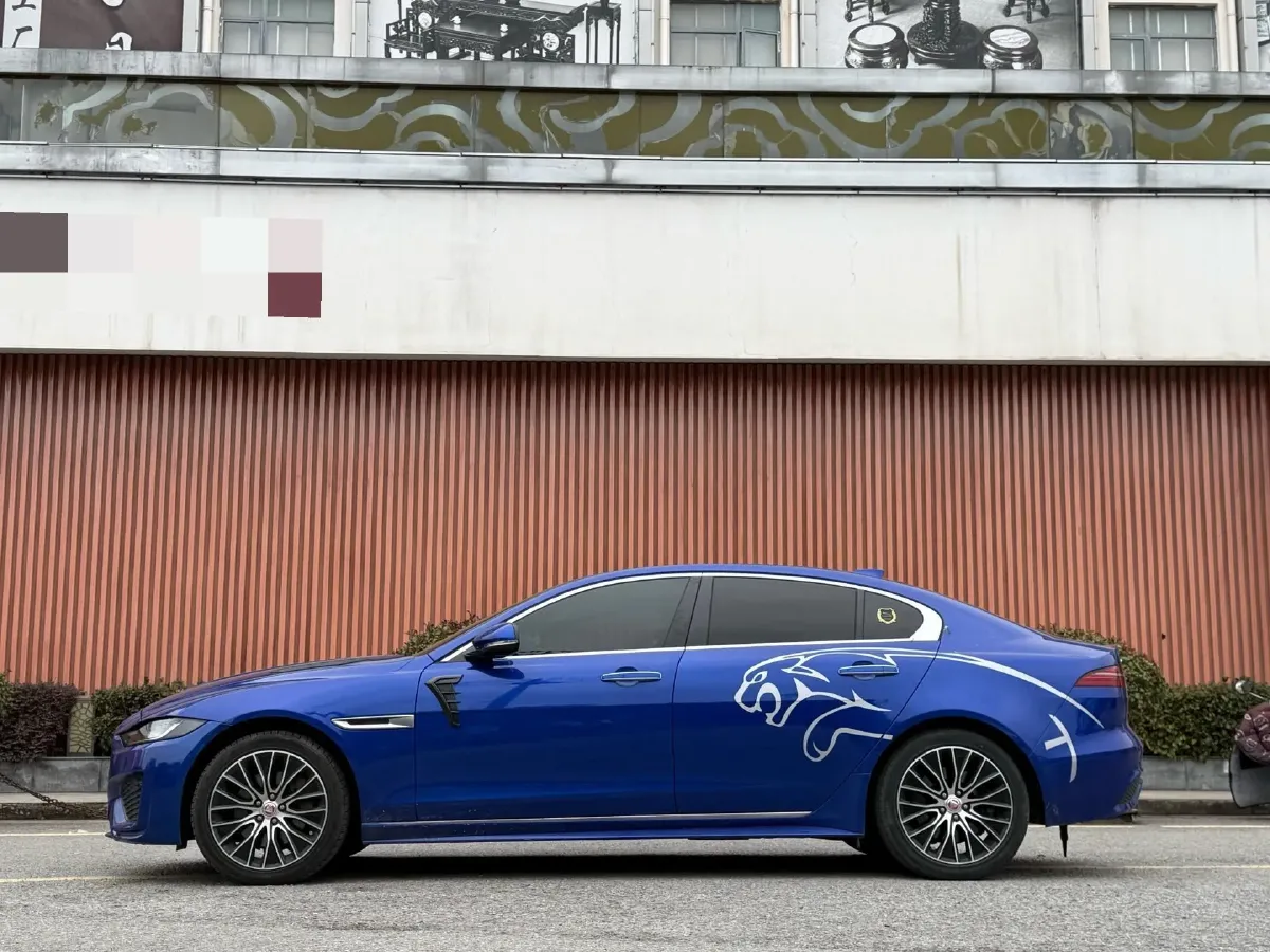 2021 Jaguar XEL 2.0T 200HP L4 8AT,autocango,china used car exporter,china ev exporter,chinese used car exporter,chinese used ev exporter