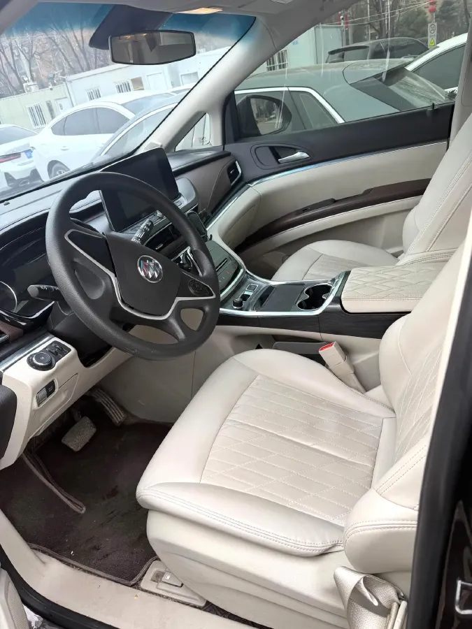 2023 Buick GL8 2.0T 237HP L4 9AT,autocango,china used car exporter,china ev exporter,chinese used car exporter,chinese used ev exporter