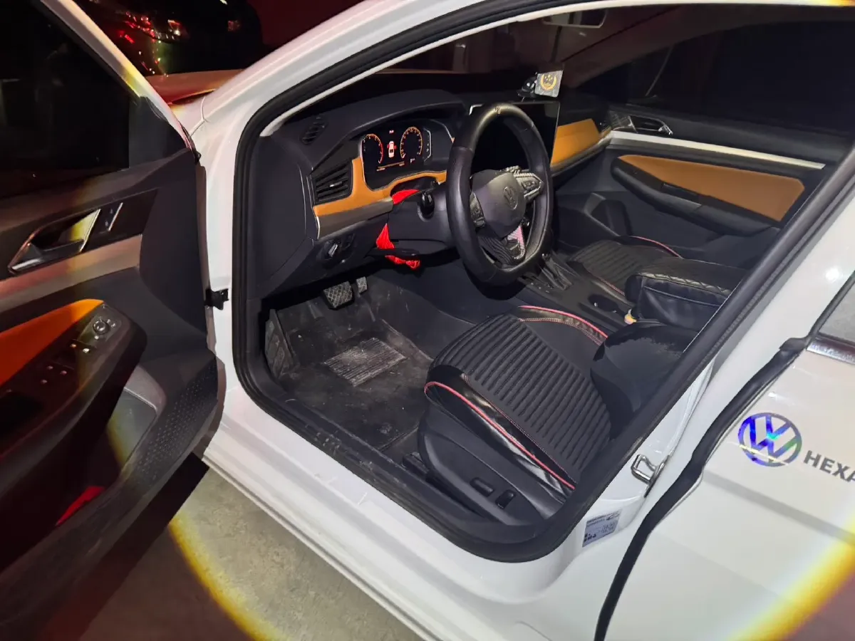 2024 Volkswagen Bora 1.2T 116HP L4 7DCT,autocango,china used car exporter,china ev exporter,chinese used car exporter,chinese used ev exporter