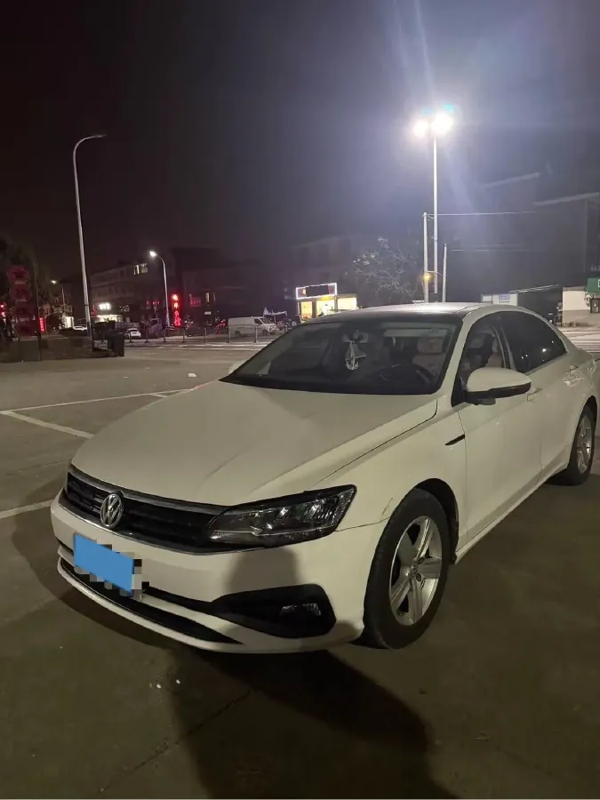 2019 Volkswagen T-Cross 1.4T 150HP L4 7DCT,autocango,china used car exporter,china ev exporter,chinese used car exporter,chinese used ev exporter