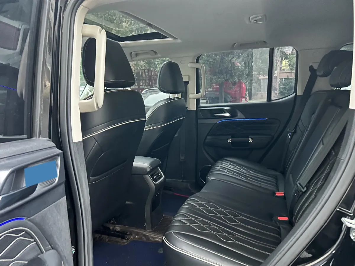 2021 Tank 300 2.0T 227HP L4 8AT,autocango,china used car exporter,china ev exporter,chinese used car exporter,chinese used ev exporter