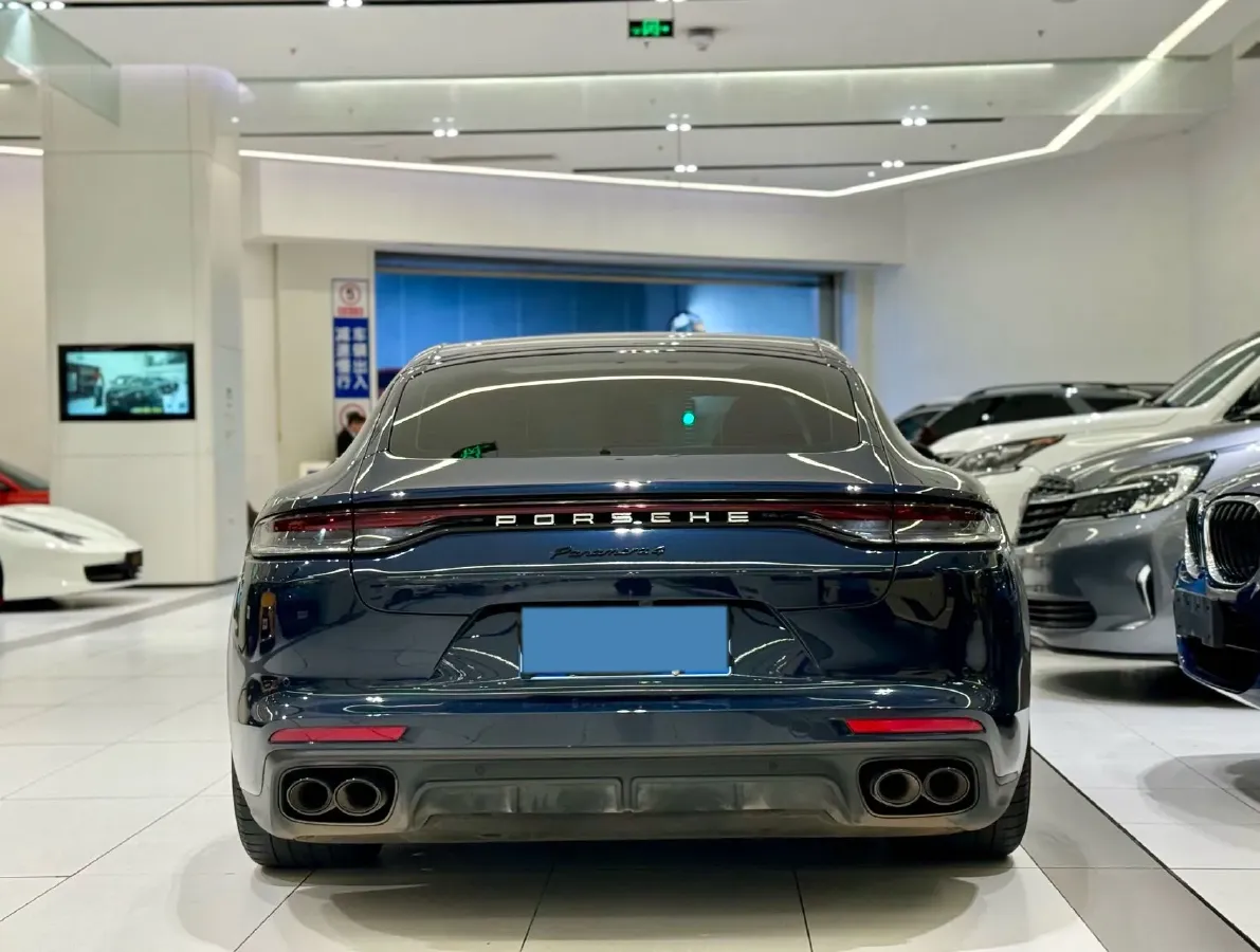 2023 Porsche Panamera 2.9T 330HP V6 8DCT,autocango,china used car exporter,china ev exporter,chinese used car exporter,chinese used ev exporter