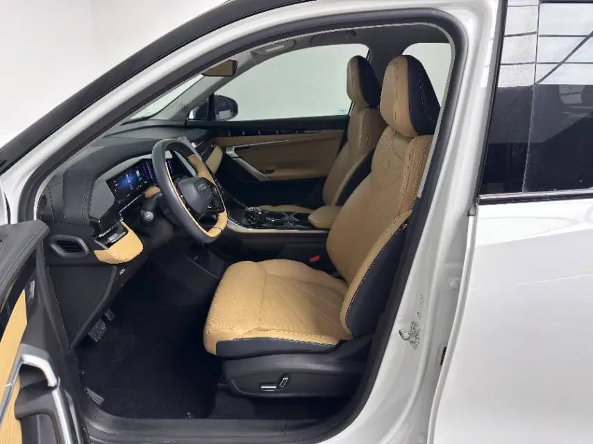 2023 Geely StarRay 1.5T 181HP L4 7DCT,autocango,china used car exporter,china ev exporter,chinese used car exporter,chinese used ev exporter