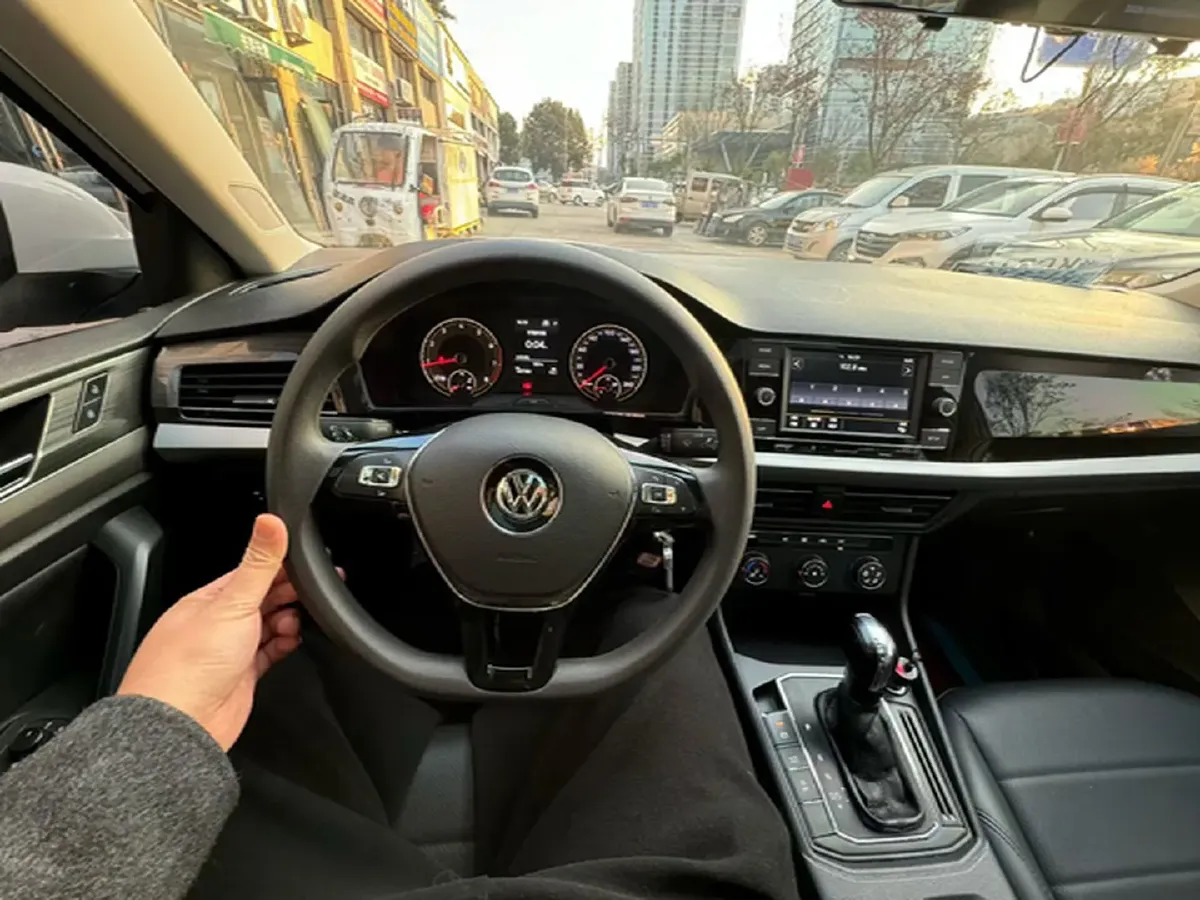 2019 Volkswagen Lavida 1.5L 113HP L4 6AT,autocango,china used car exporter,china ev exporter,chinese used car exporter,chinese used ev exporter