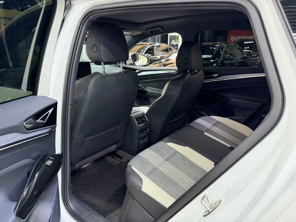 2022 Chevrolet Menlo BEV 61.1KWH,autocango,china used car exporter,china ev exporter,chinese used car exporter,chinese used ev exporter